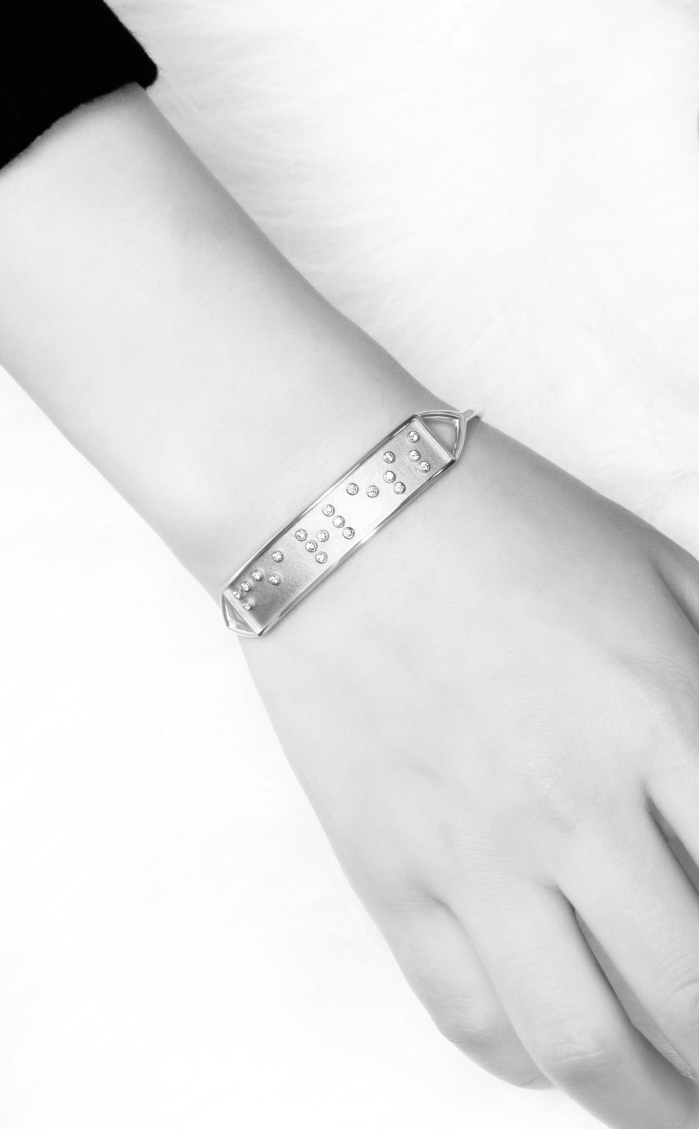 Touchstone 'Galivanter' Silver Cuff Bracelet