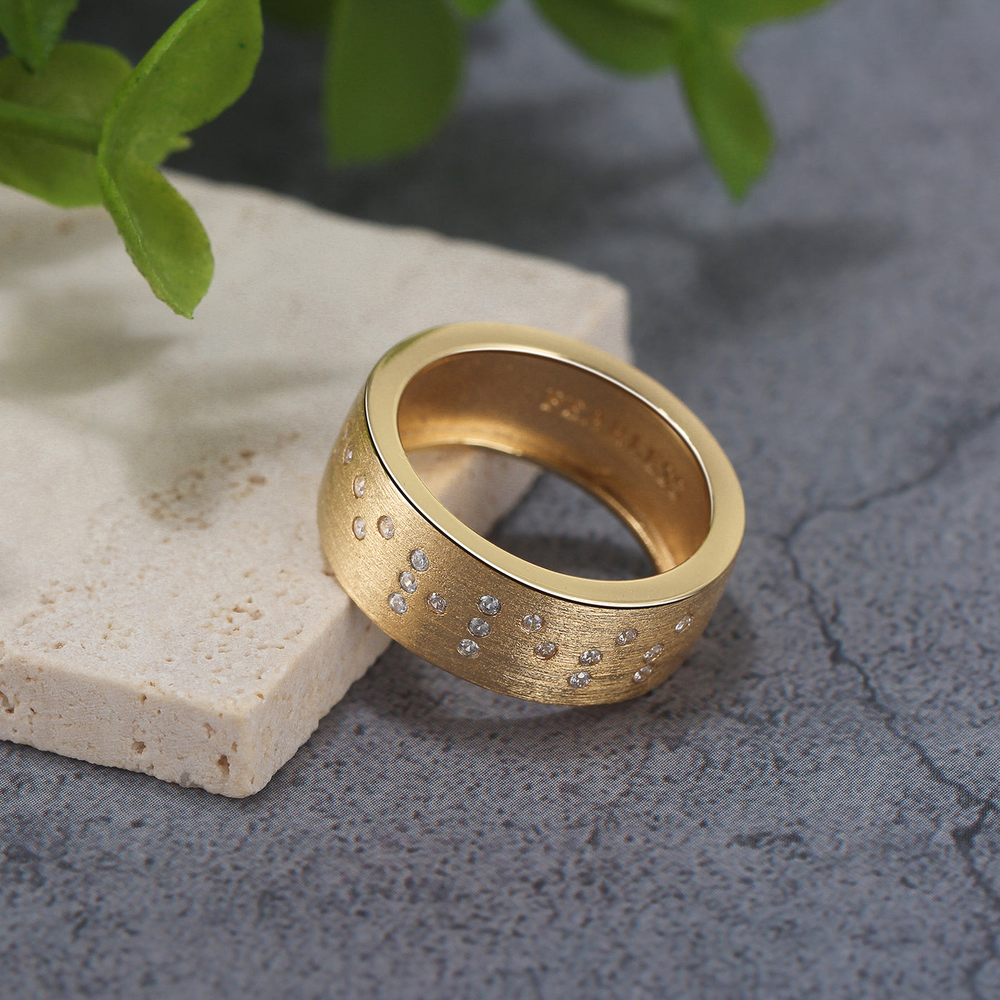 Touchstone Fearless Band Ring Brushed Gold