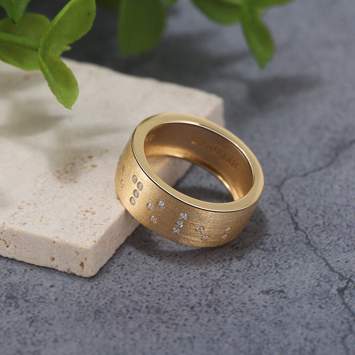 Touchstone BELOVED Slim Ring Gold S8